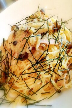 大根おろしで胃に優しい♪きのこのさっぱり和風パスタ